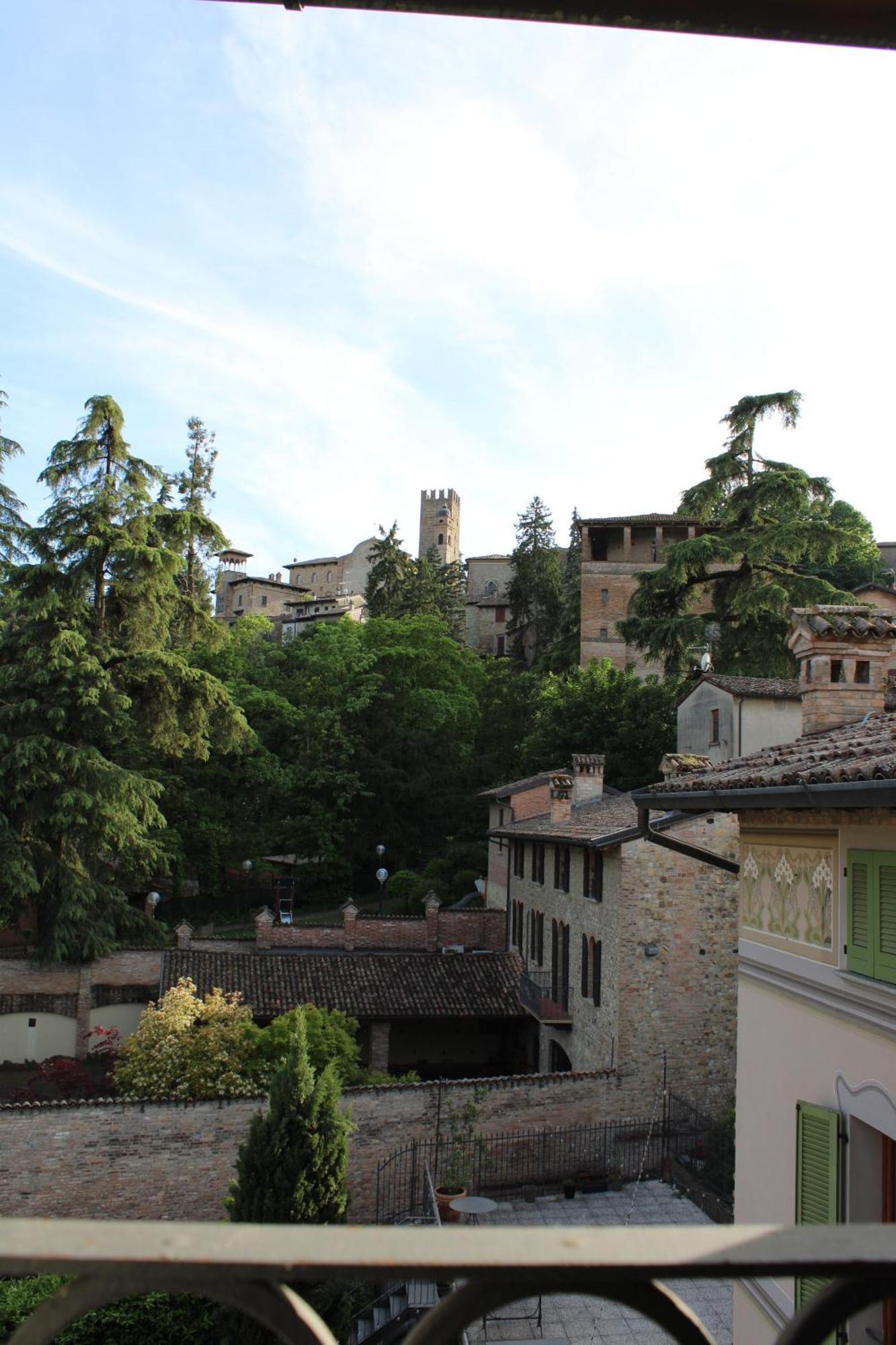 Cora Hotels Leon D'Oro CastellʼArquato Exterior foto